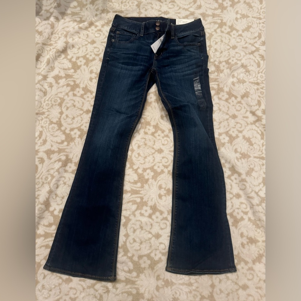 American Eagle Artist Flare Jeans Size 6 NWT